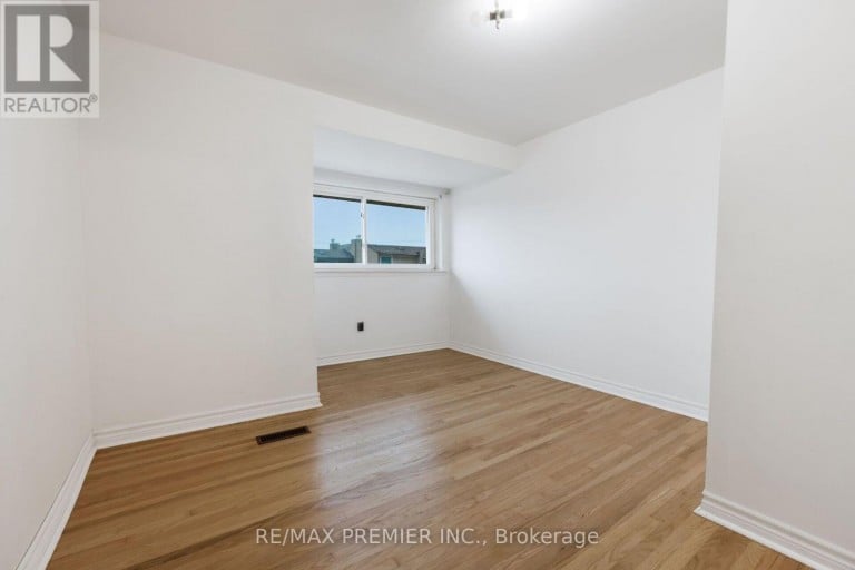 82 - 248 JOHN GARLAND BOULEVARD, Toronto (West Humber-Clairville), Ontario, M9V1N8