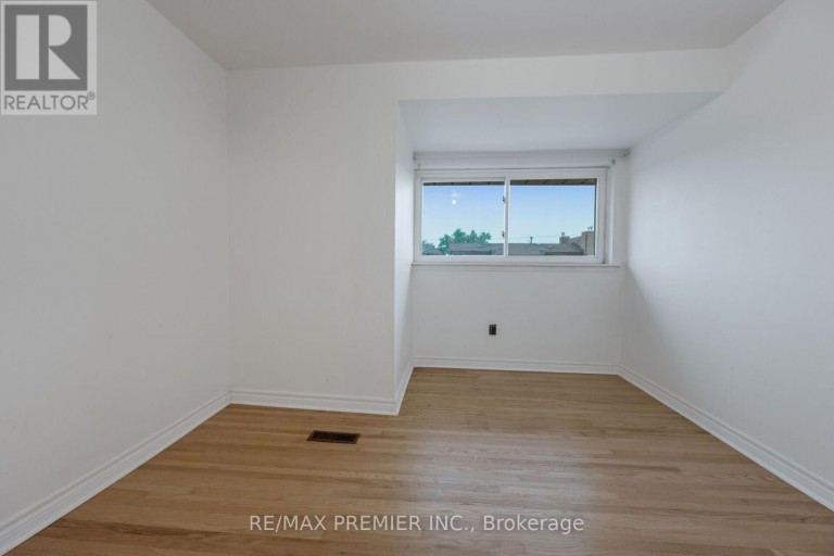 82 - 248 JOHN GARLAND BOULEVARD, Toronto (West Humber-Clairville), Ontario, M9V1N8