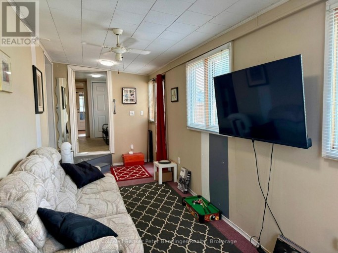 23 BLUEJAY COURT, Brockton, Ontario, N0G2V0