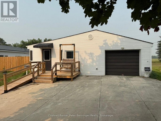 23 BLUEJAY COURT, Brockton, Ontario, N0G2V0