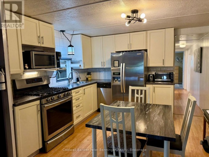 23 BLUEJAY COURT, Brockton, Ontario, N0G2V0