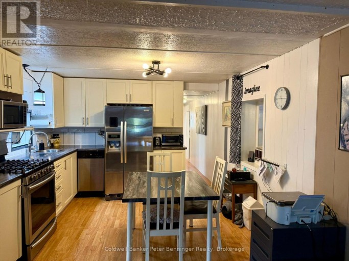 23 BLUEJAY COURT, Brockton, Ontario, N0G2V0