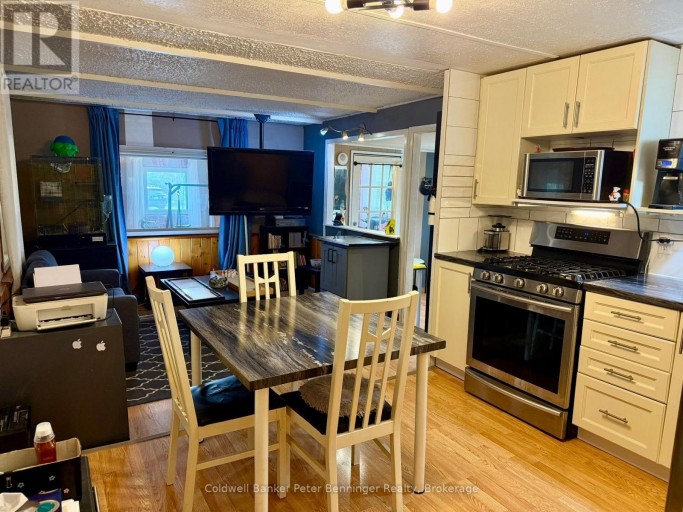 23 BLUEJAY COURT, Brockton, Ontario, N0G2V0
