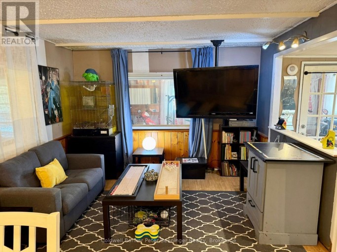 23 BLUEJAY COURT, Brockton, Ontario, N0G2V0