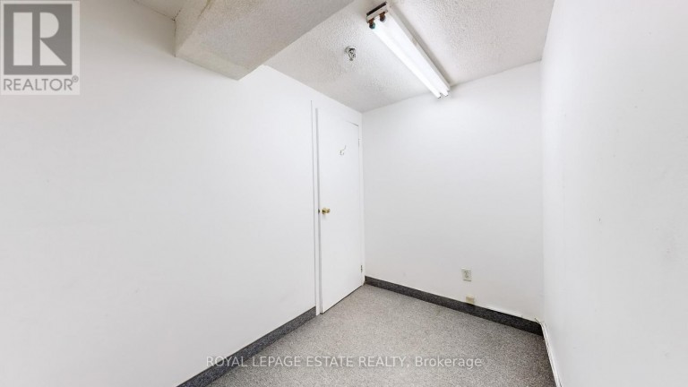 B101 - 2558 DANFORTH AVENUE, Toronto (East End-Danforth), Ontario, M4C1L3