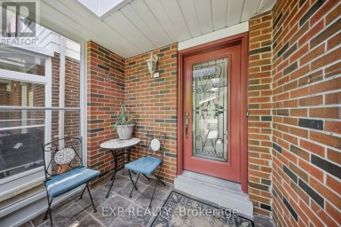 171 SIMONSTON BOULEVARD Markham (German Mills) Ontario photo 2