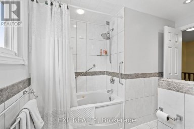 171 SIMONSTON BOULEVARD Markham (German Mills) Ontario photo 22