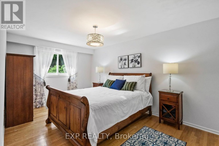 171 SIMONSTON BOULEVARD, Markham (German Mills), Ontario, L3T4M1