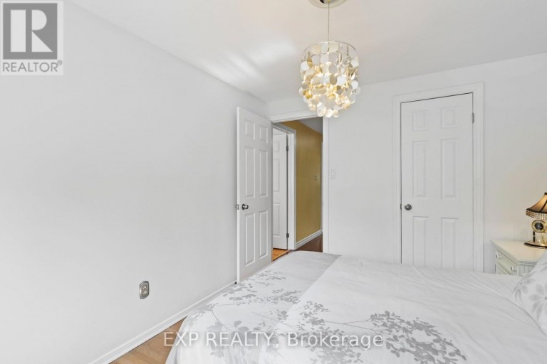 171 SIMONSTON BOULEVARD, Markham (German Mills), Ontario, L3T4M1