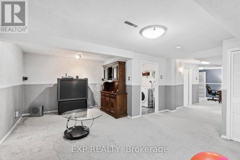 171 SIMONSTON BOULEVARD, Markham (German Mills), Ontario, L3T4M1
