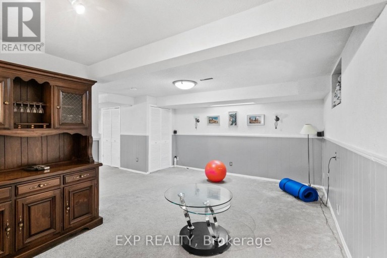 171 SIMONSTON BOULEVARD, Markham (German Mills), Ontario, L3T4M1