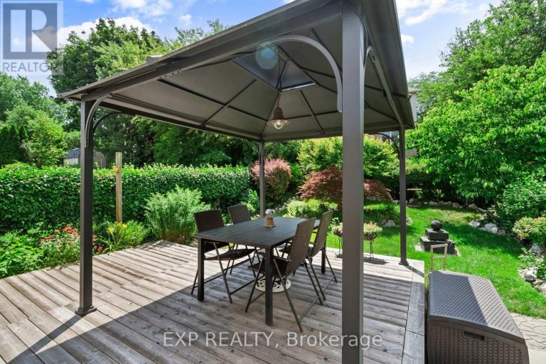 171 SIMONSTON BOULEVARD, Markham (German Mills), Ontario, L3T4M1