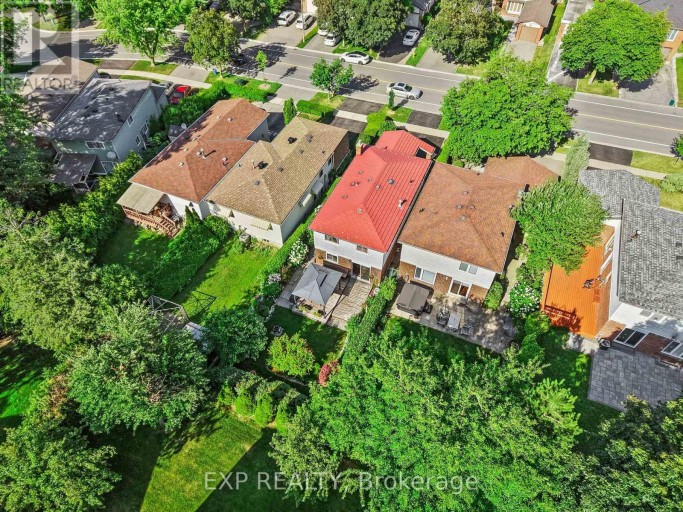 171 SIMONSTON BOULEVARD, Markham (German Mills), Ontario, L3T4M1