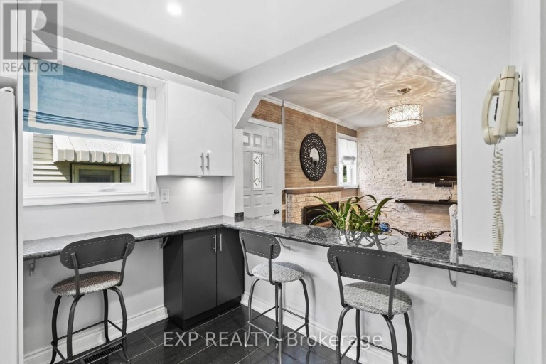 171 SIMONSTON BOULEVARD, Markham (German Mills), Ontario, L3T4M1