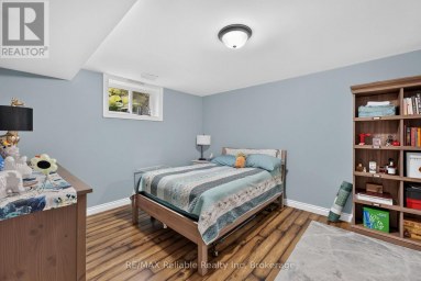 77 WEST STREET Huron East (Seaforth) Ontario photo 36