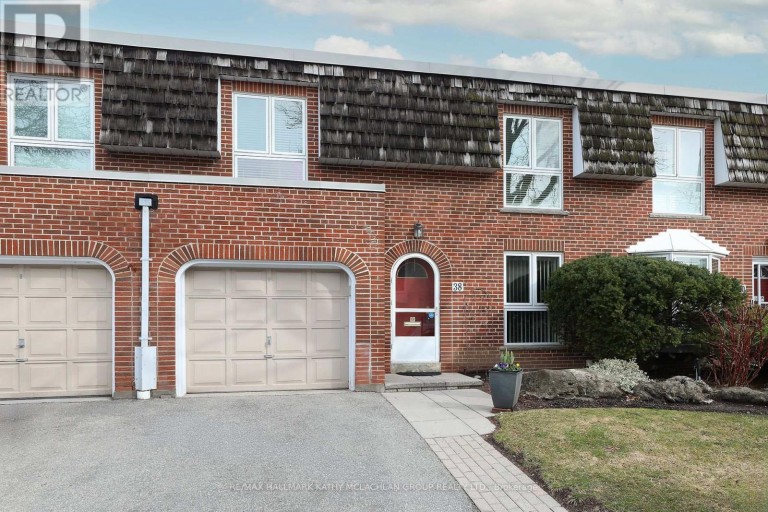38 CRIMSON MILLWAY, Toronto (St. Andrew-Windfields), Ontario, M2L1T6