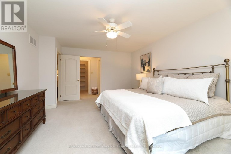 38 CRIMSON MILLWAY, Toronto (St. Andrew-Windfields), Ontario, M2L1T6