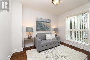 38 CRIMSON MILLWAY Toronto (St. Andrew-Windfields) Ontario photo 3