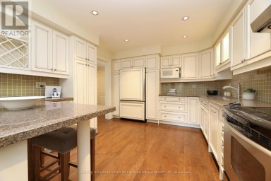 38 CRIMSON MILLWAY Toronto (St. Andrew-Windfields) Ontario photo 6