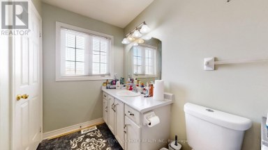 9 ROUGHLEY STREET Bradford West Gwillimbury (Bradford) Ontario photo 17