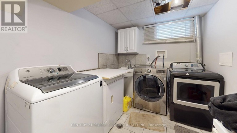 9 ROUGHLEY STREET, Bradford West Gwillimbury (Bradford), Ontario, L3Z3B2