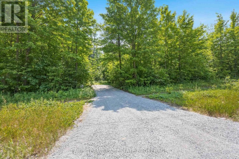 PT LT 40 HORSESHOE VALLEY ROAD W, Oro-Medonte (Craighurst), Ontario, L4M4Y8