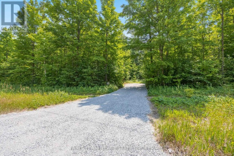 PT LT 40 HORSESHOE VALLEY ROAD W, Oro-Medonte (Craighurst), Ontario, L4M4Y8