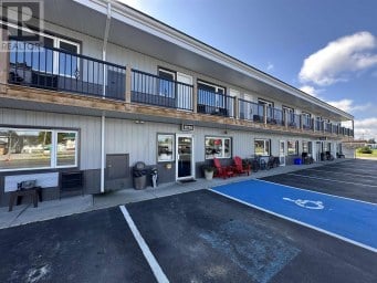 171 Mission RD Wawa Ontario photo 5