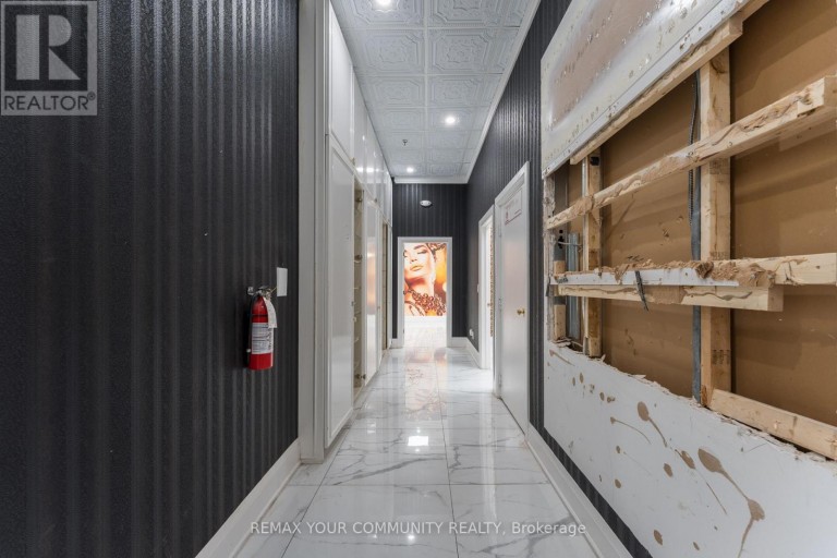 218 - 9737 YONGE STREET, Richmond Hill (Harding), Ontario, L4C8S7