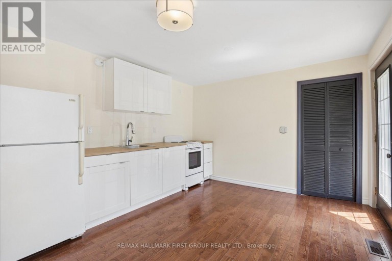 MAIN - 211 CASIMIR STREET, Scugog (Port Perry), Ontario, L9L1B7