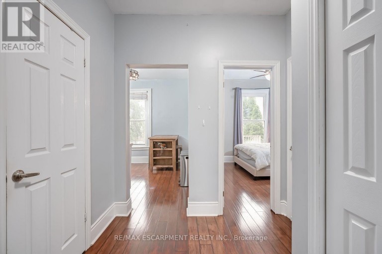 2 - 87 COLBOURNE STREET, Hamilton (Central), Ontario, L8R2G6