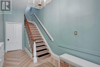 2 - 87 COLBOURNE STREET Hamilton (Central) Ontario photo 3