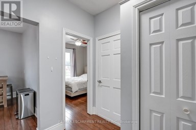 2 - 87 COLBOURNE STREET Hamilton (Central) Ontario photo 9