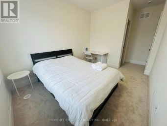 TH7 - 392 HIGHWAY 7 E Richmond Hill (Doncrest) Ontario photo 6