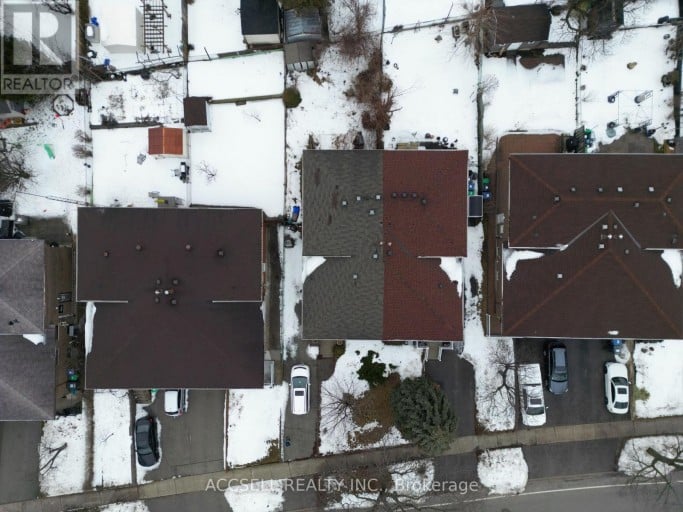 1055 CLAREDALE ROAD, Mississauga (Mineola), Ontario, L5G1T5