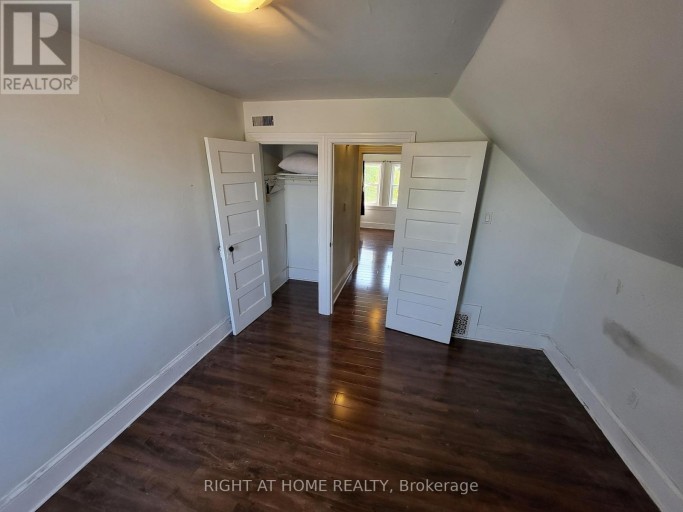 2 - 194 BEATRICE STREET, Toronto (Palmerston-Little Italy), Ontario, M6G3G1