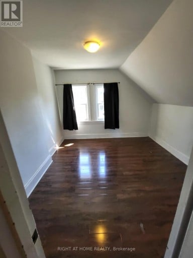 2 - 194 BEATRICE STREET, Toronto (Palmerston-Little Italy), Ontario, M6G3G1