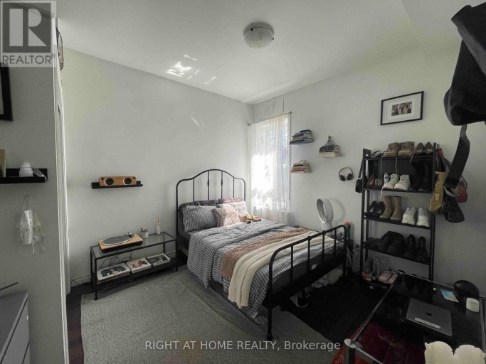 2 - 570 BATHURST STREET, Toronto (Bedford Park-Nortown), Ontario, M5S2P9