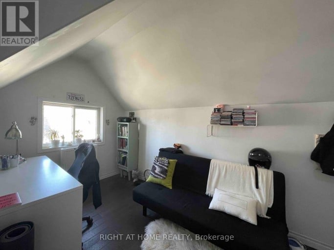 2 - 570 BATHURST STREET, Toronto (Bedford Park-Nortown), Ontario, M5S2P9