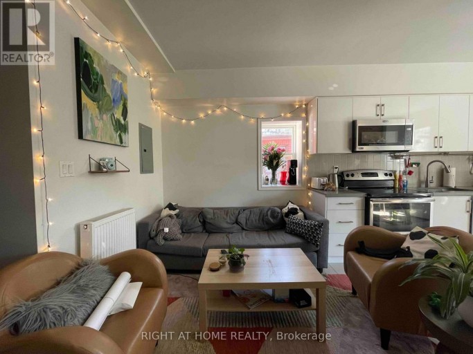 2 - 570 BATHURST STREET, Toronto (Bedford Park-Nortown), Ontario, M5S2P9