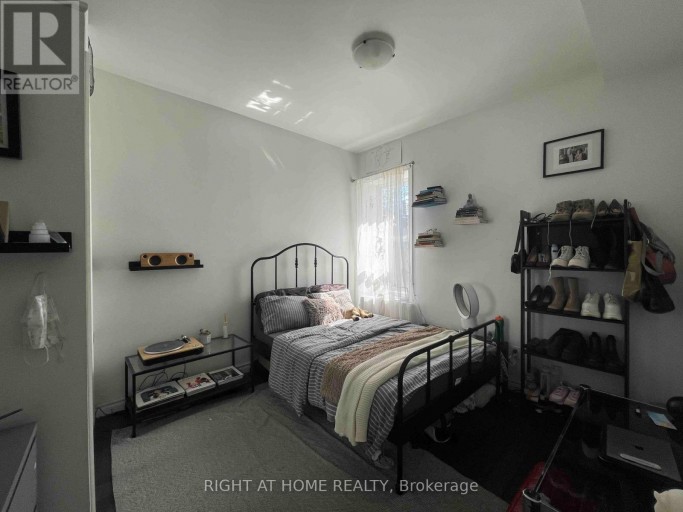 2 - 570 BATHURST STREET, Toronto (Bedford Park-Nortown), Ontario, M5S2P9