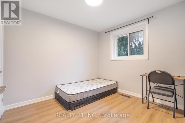 7 BRIGHTSIDE DRIVE, Toronto (West Hill), Ontario, M1E3Y8