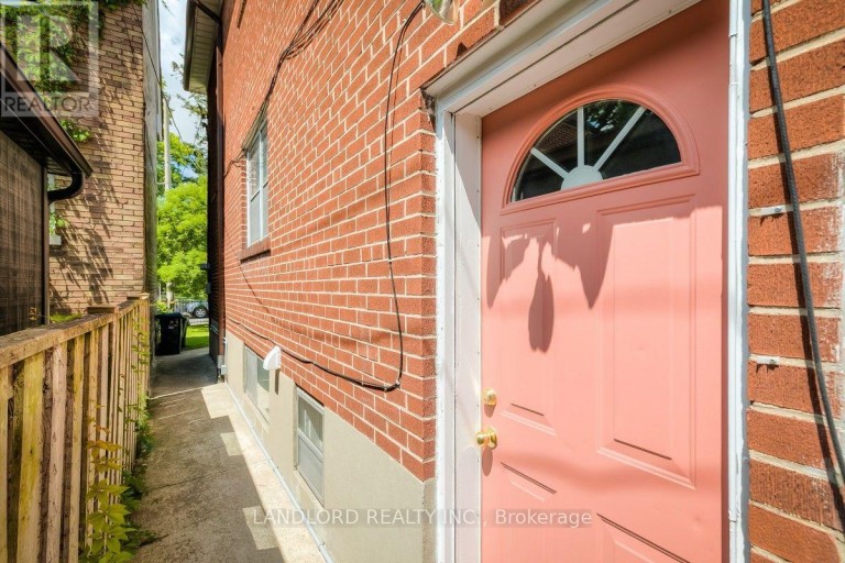 85 GREENLAW AVENUE, Toronto (Corso Italia-Davenport), Ontario, M6H3V8