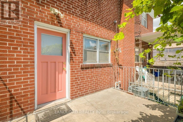 85 GREENLAW AVENUE, Toronto (Corso Italia-Davenport), Ontario, M6H3V8