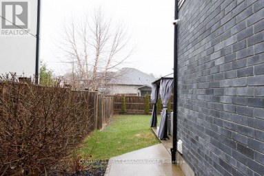 2014 BALLYMOTE AVENUE London North (North C) Ontario photo 44