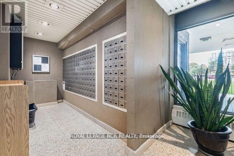 205 - 1535 LAKESHORE ROAD E, Mississauga (Lakeview), Ontario, L5E3E2