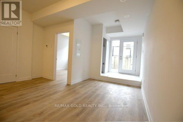 P36 - 25 PALACE STREET, Kitchener, Ontario, N2E0L2