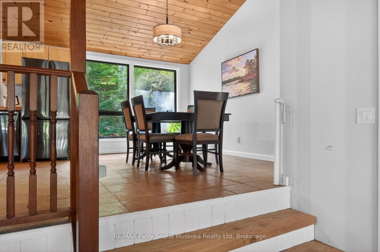 34 SILVER POINT DRIVE, Seguin, Ontario, P2W2W8