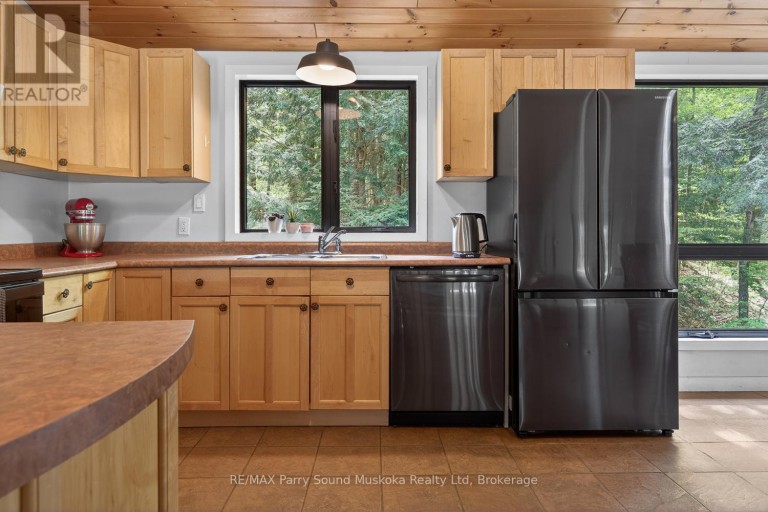 34 SILVER POINT DRIVE, Seguin, Ontario, P2W2W8