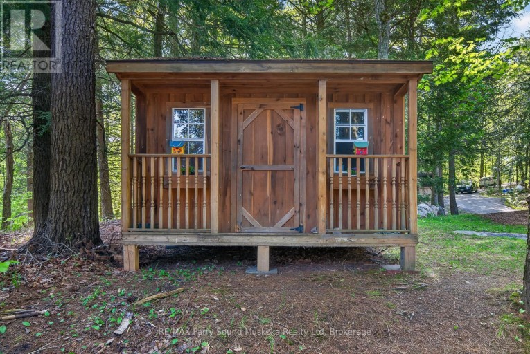 34 SILVER POINT DRIVE, Seguin, Ontario, P2W2W8